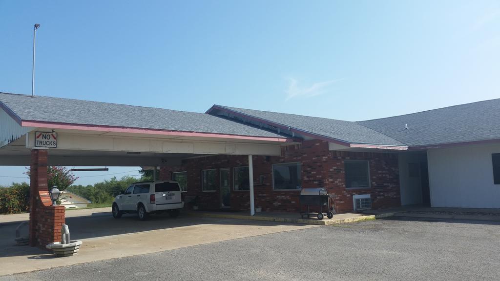Lake Eufaula Inn & Suites Checotah Exterior foto