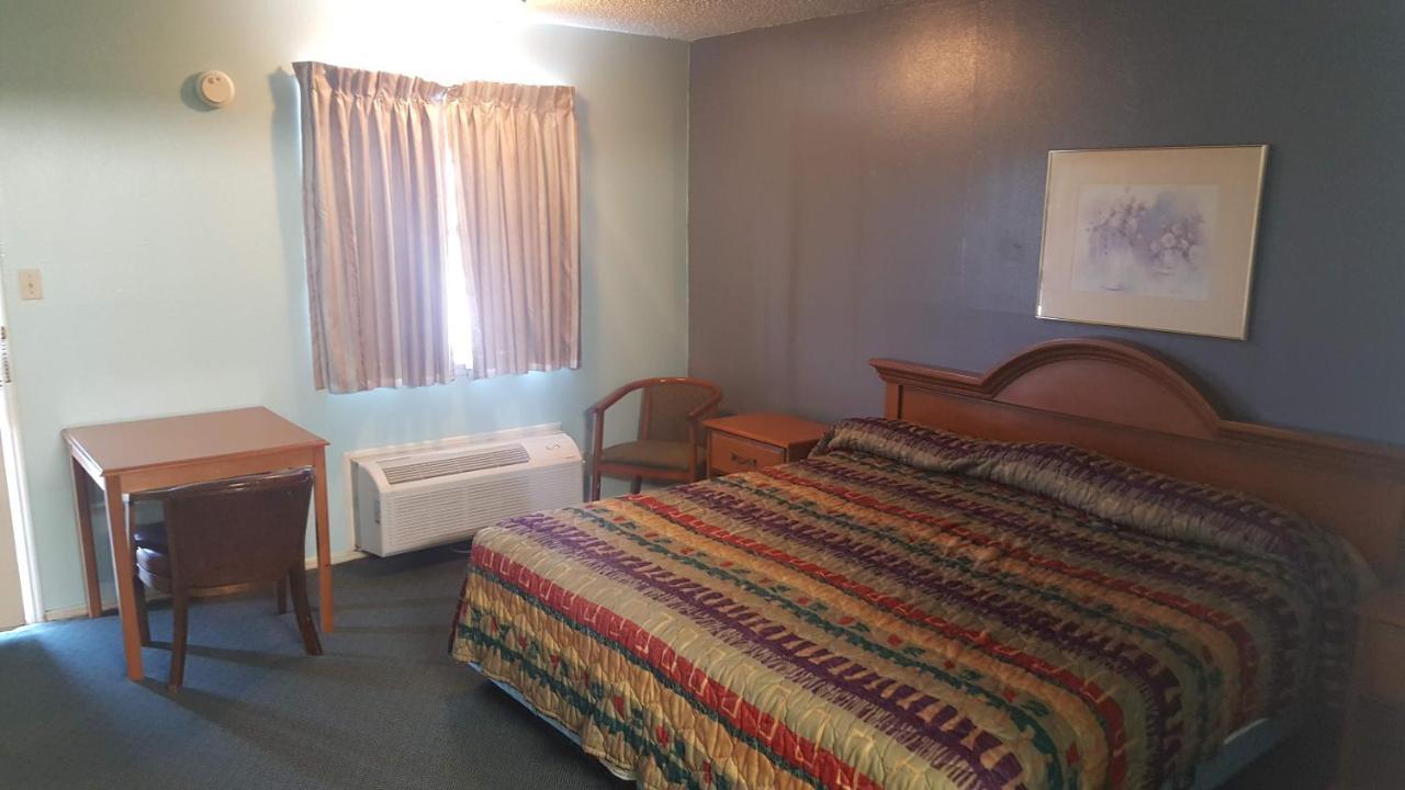 Lake Eufaula Inn & Suites Checotah Exterior foto